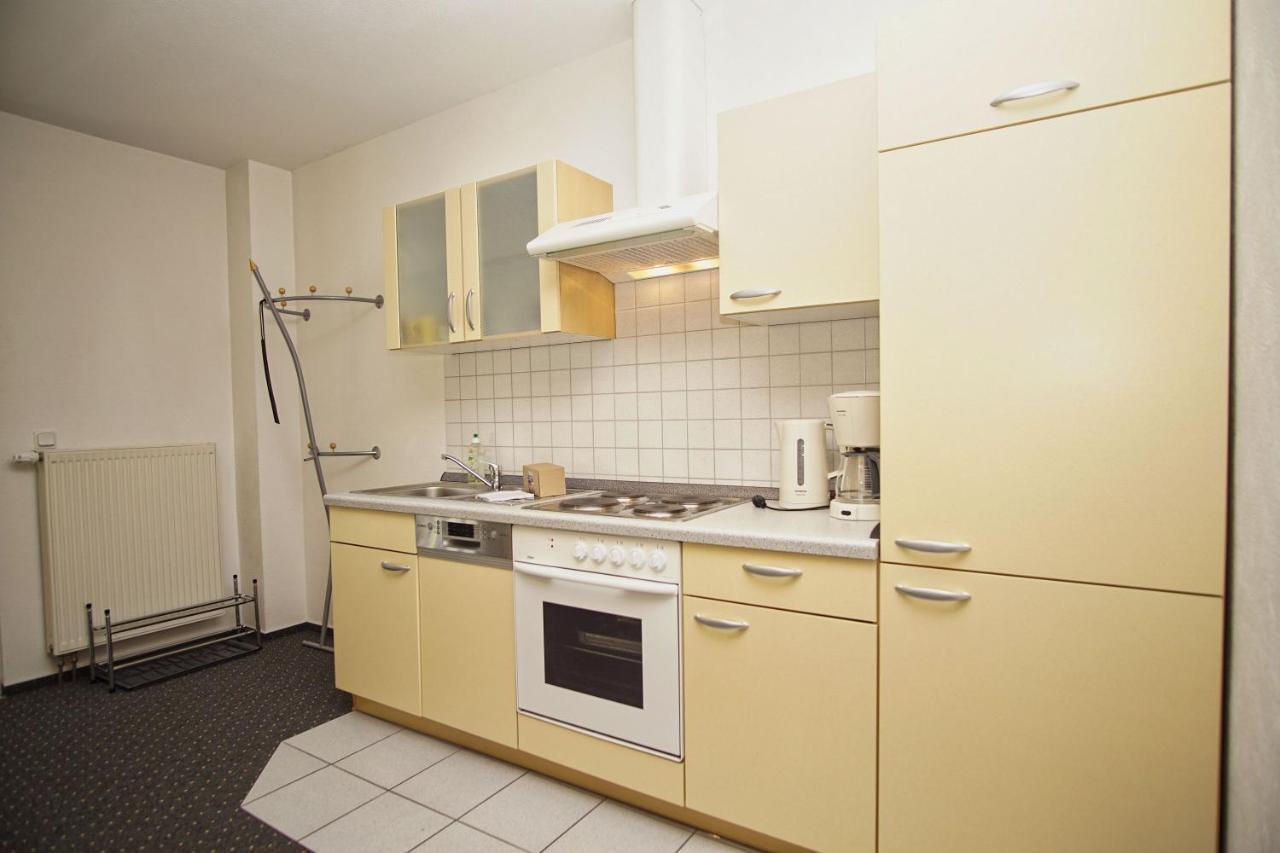 Nah Am Meer, Ruhige Lage, Gratis Nutzung Vom Ahoi Erlebnisbad Und Sauna In Sellin - Haus Inselblick Fewo 01 Goehren  Exterior foto
