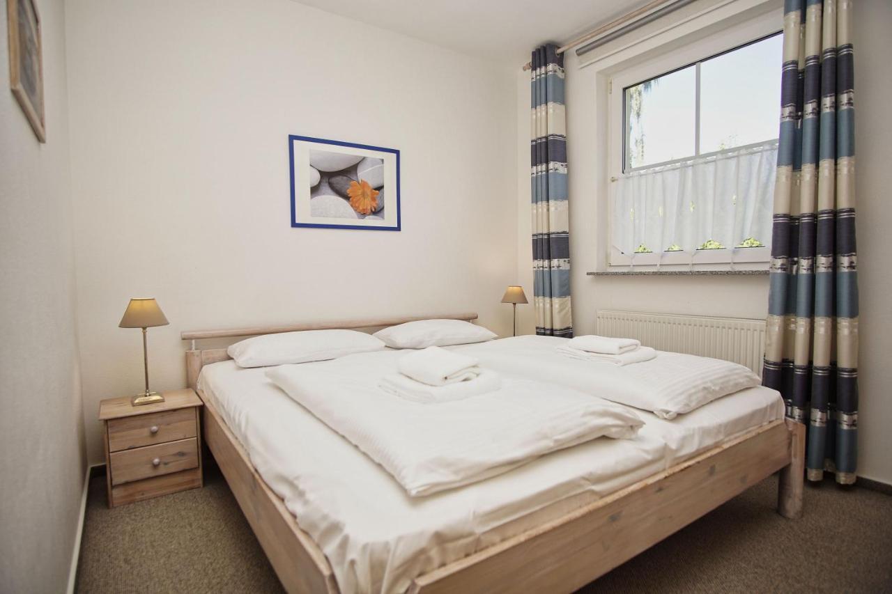 Nah Am Meer, Ruhige Lage, Gratis Nutzung Vom Ahoi Erlebnisbad Und Sauna In Sellin - Haus Inselblick Fewo 01 Goehren  Exterior foto