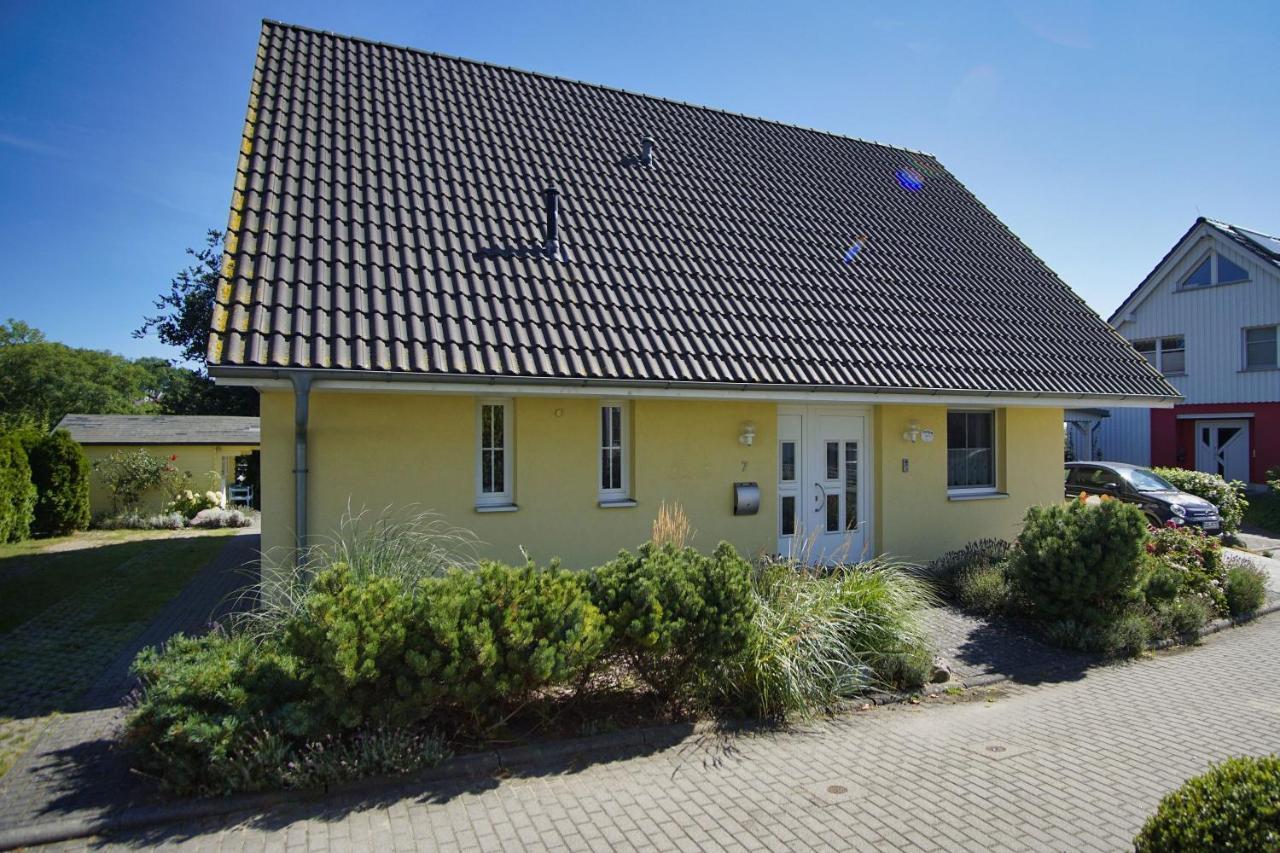 Nah Am Meer, Ruhige Lage, Gratis Nutzung Vom Ahoi Erlebnisbad Und Sauna In Sellin - Haus Inselblick Fewo 01 Goehren  Exterior foto